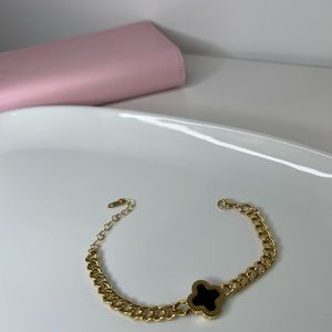 Brazalet trébol, gold plated 18k